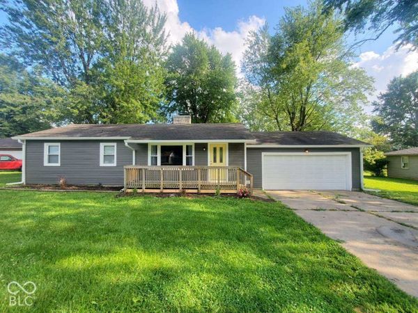 3013 E Royerton Road , Muncie, IN 47303