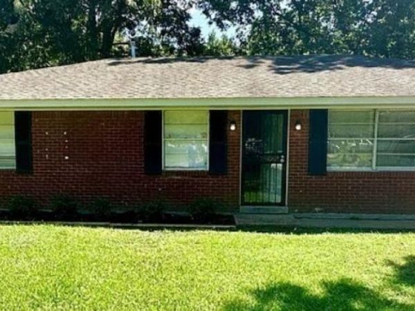 5096 ANDOVER DR, Memphis, TN 38109