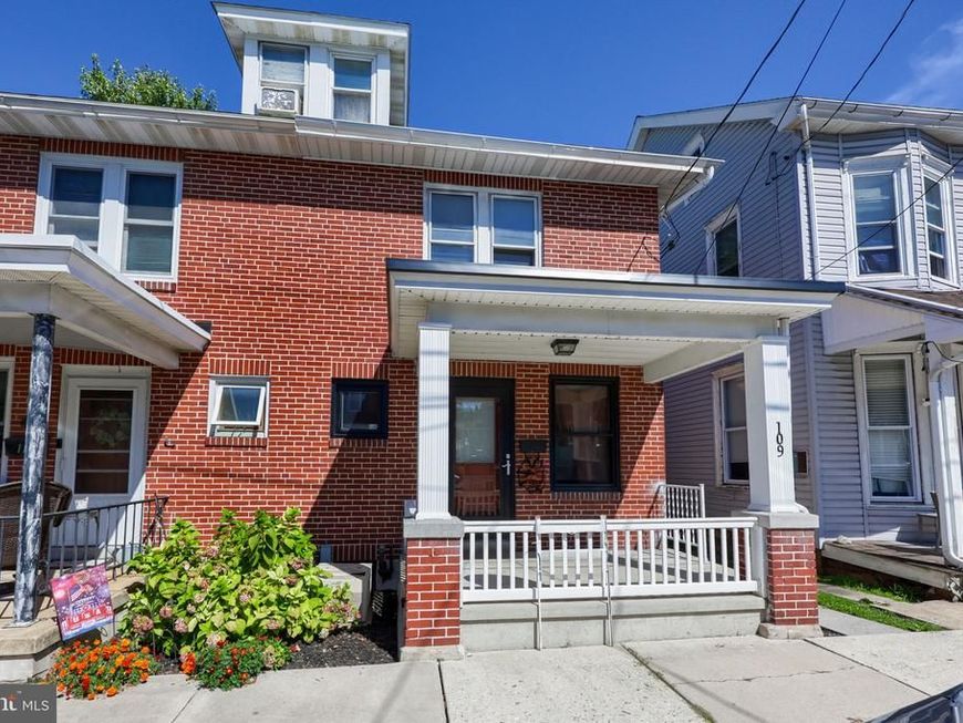 109 W Fulton Street , Ephrata, PA 17522 Main Photo