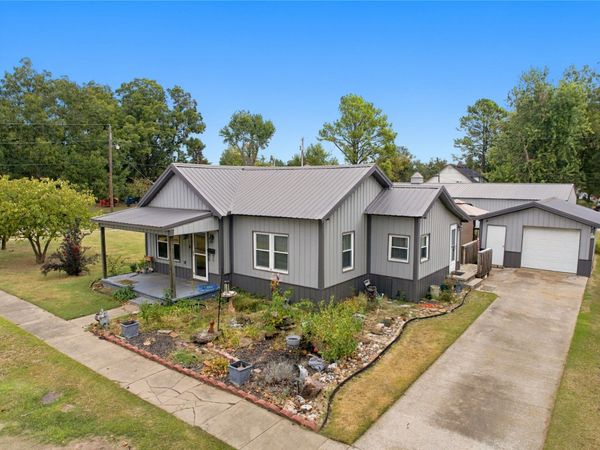 705 S 2nd Street , Morris, OK 74445