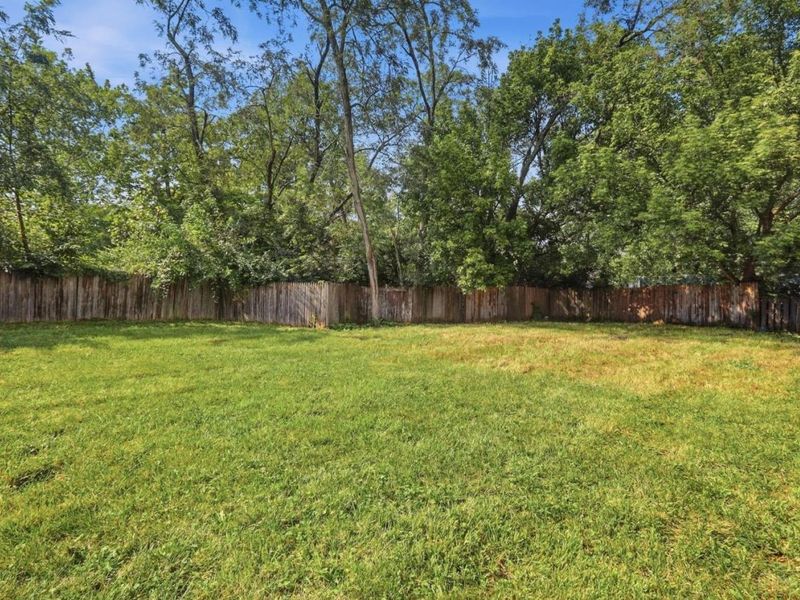 9758 Dunraven Drive, Colerain Township, OH 45251 Photo 3