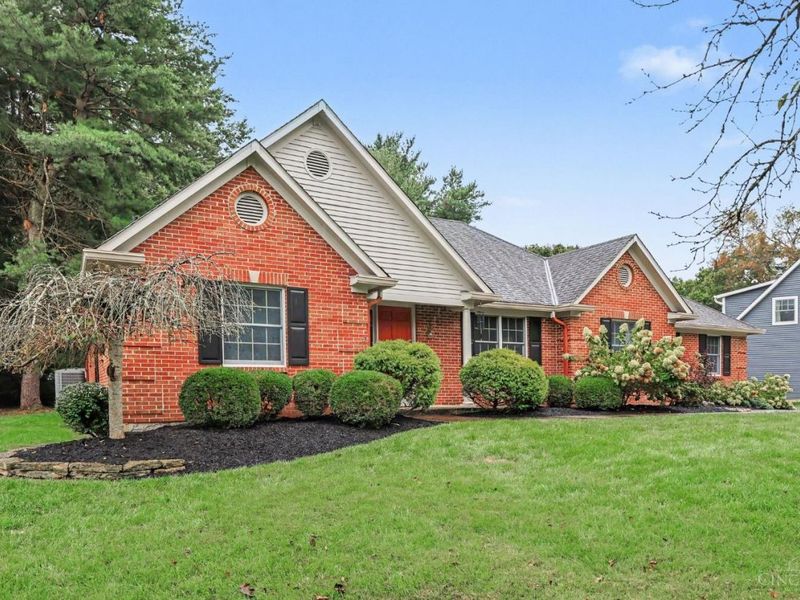 6555 Gwendolyn Drive, Cincinnati, OH 45230 Photo 3