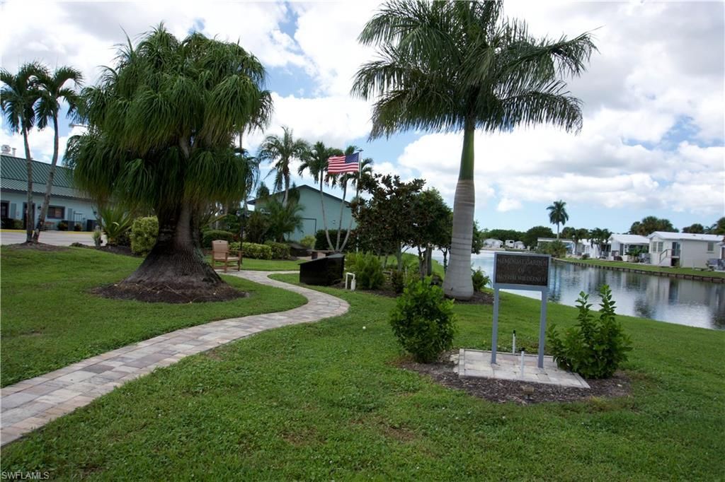 325 Imperial Wilderness Blvd, Naples, FL 34114 Photo