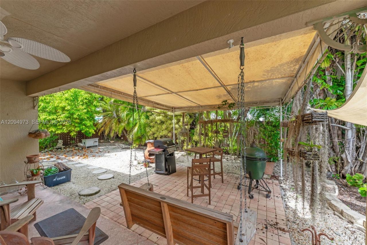 547 Plante St , Key Largo, FL 33037 Photo
