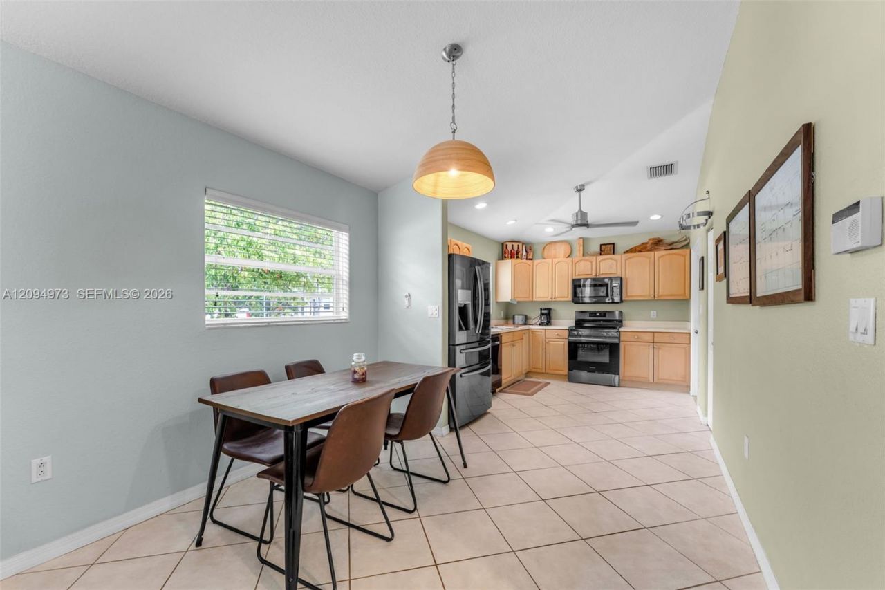 547 Plante St , Key Largo, FL 33037 Photo
