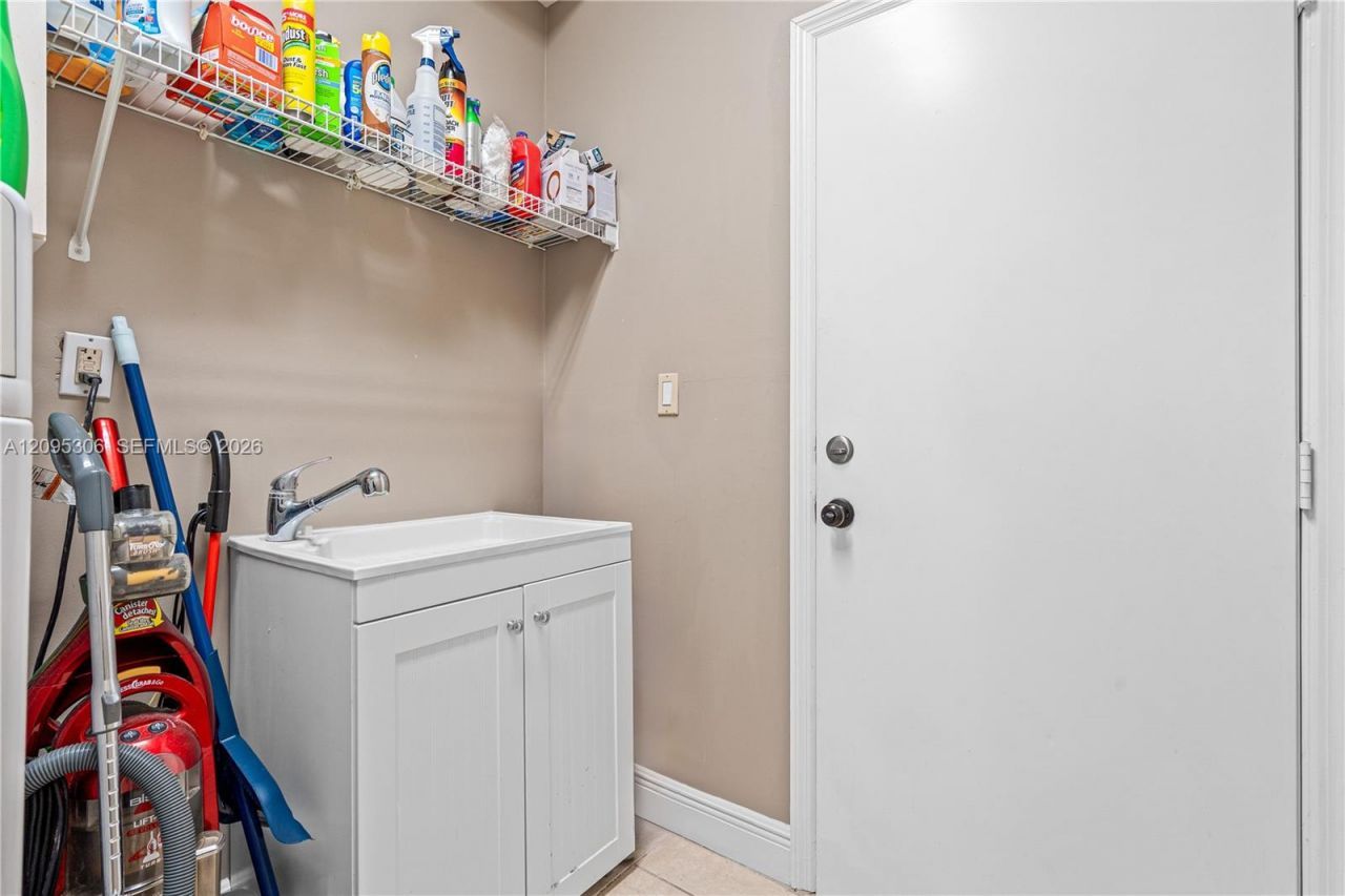 13831 NW 16th St, Pembroke Pines, FL 33028 Photo