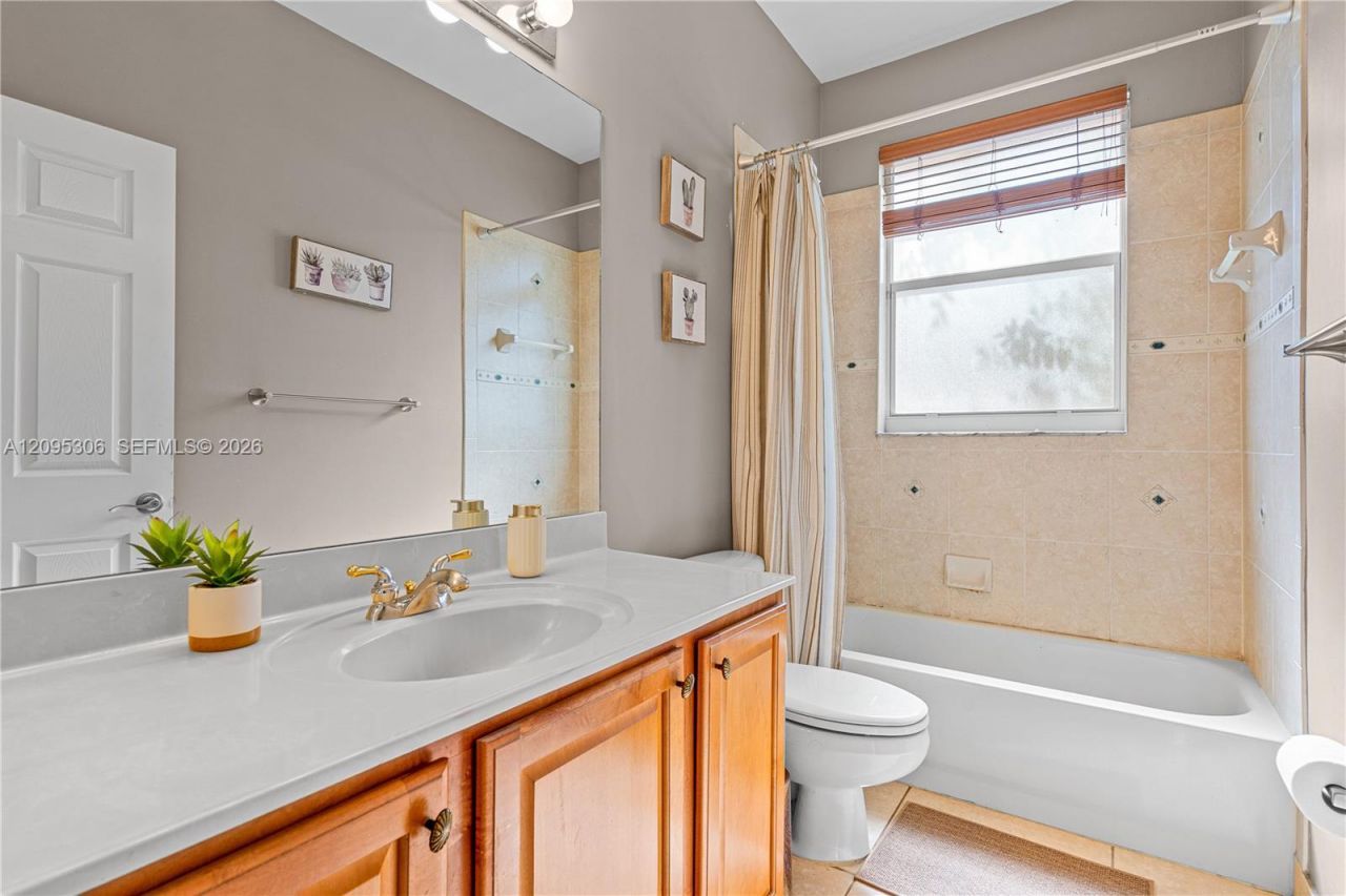 13831 NW 16th St, Pembroke Pines, FL 33028 Photo