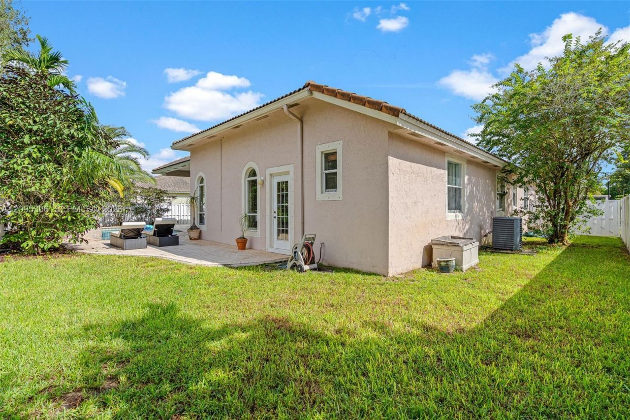 13831 NW 16th St, Pembroke Pines, FL 33028 Photo