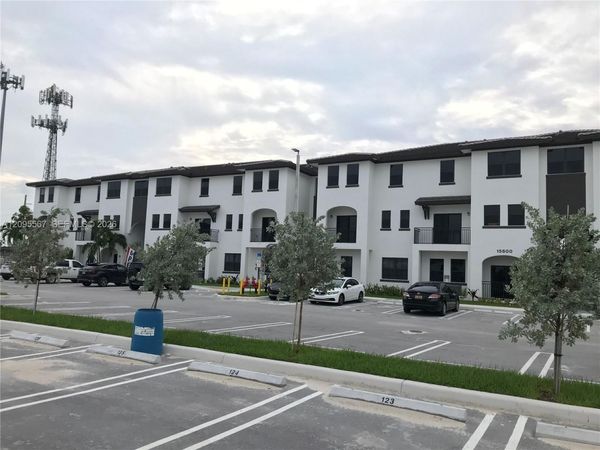 15600 SW 136 St. , Unit 104, Miami, FL 33196