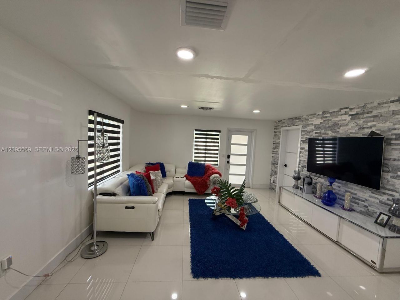10516 NW 36th Pl , Miami, FL 33147 Photo