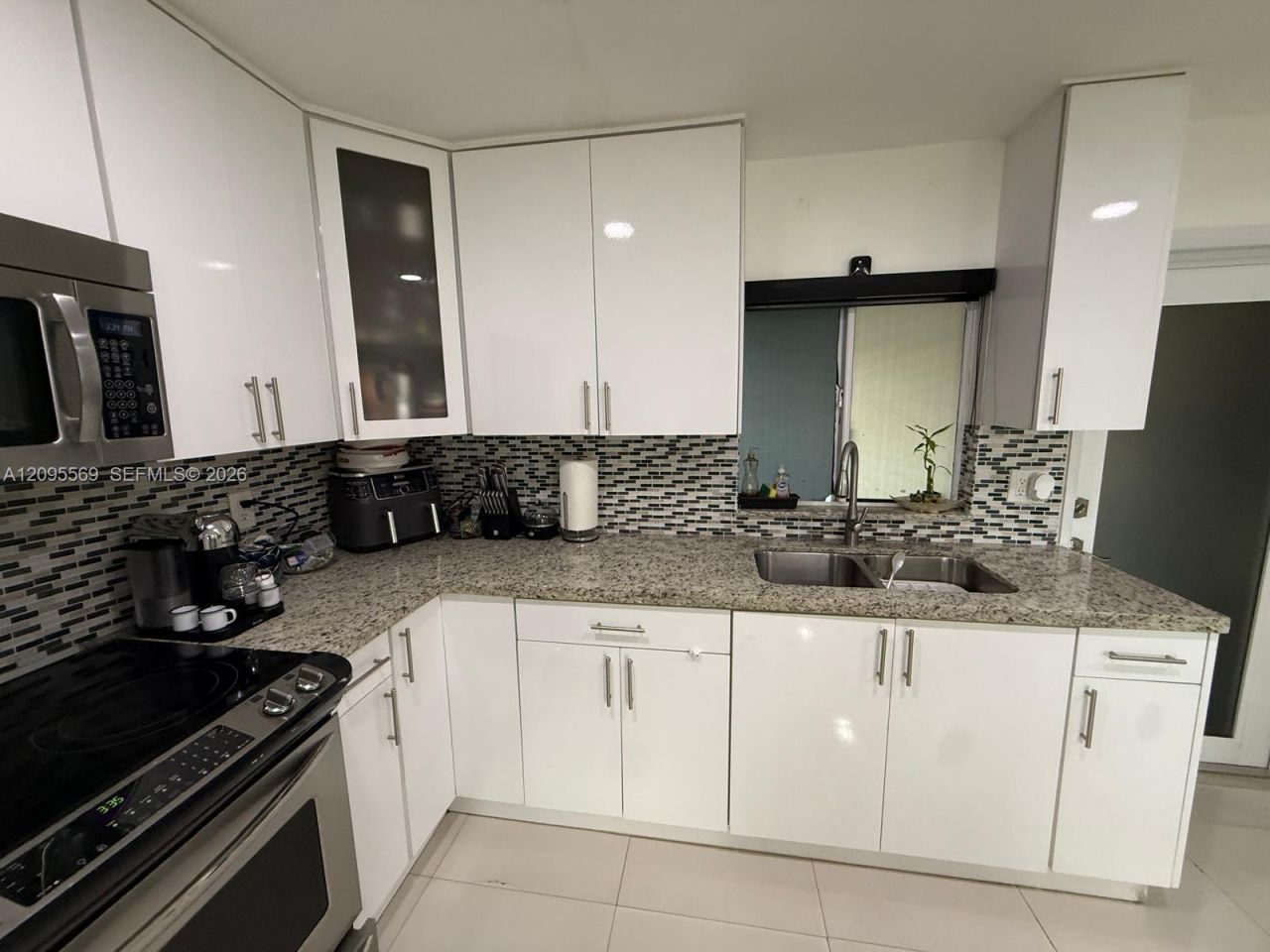 10516 NW 36th Pl , Miami, FL 33147 Photo