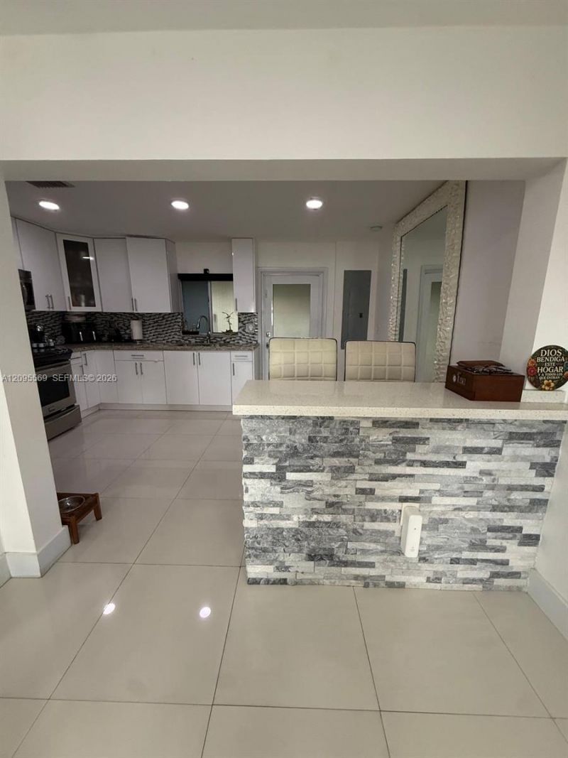 10516 NW 36th Pl , Miami, FL 33147 Photo