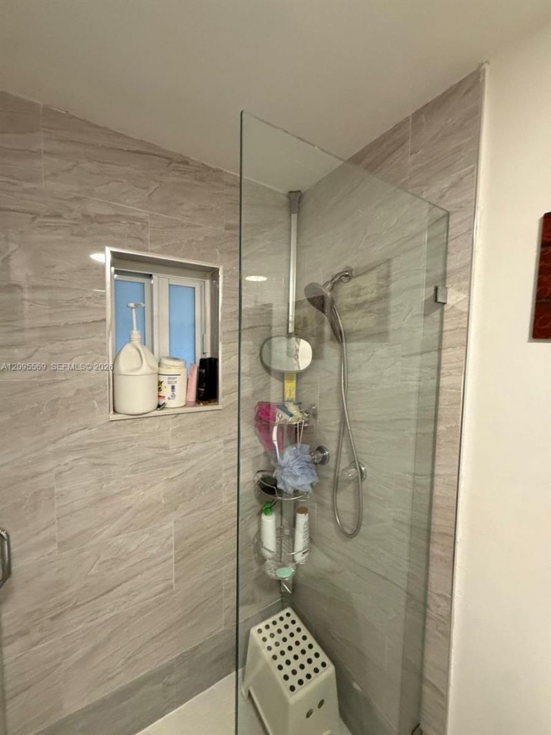 10516 NW 36th Pl , Miami, FL 33147 Photo