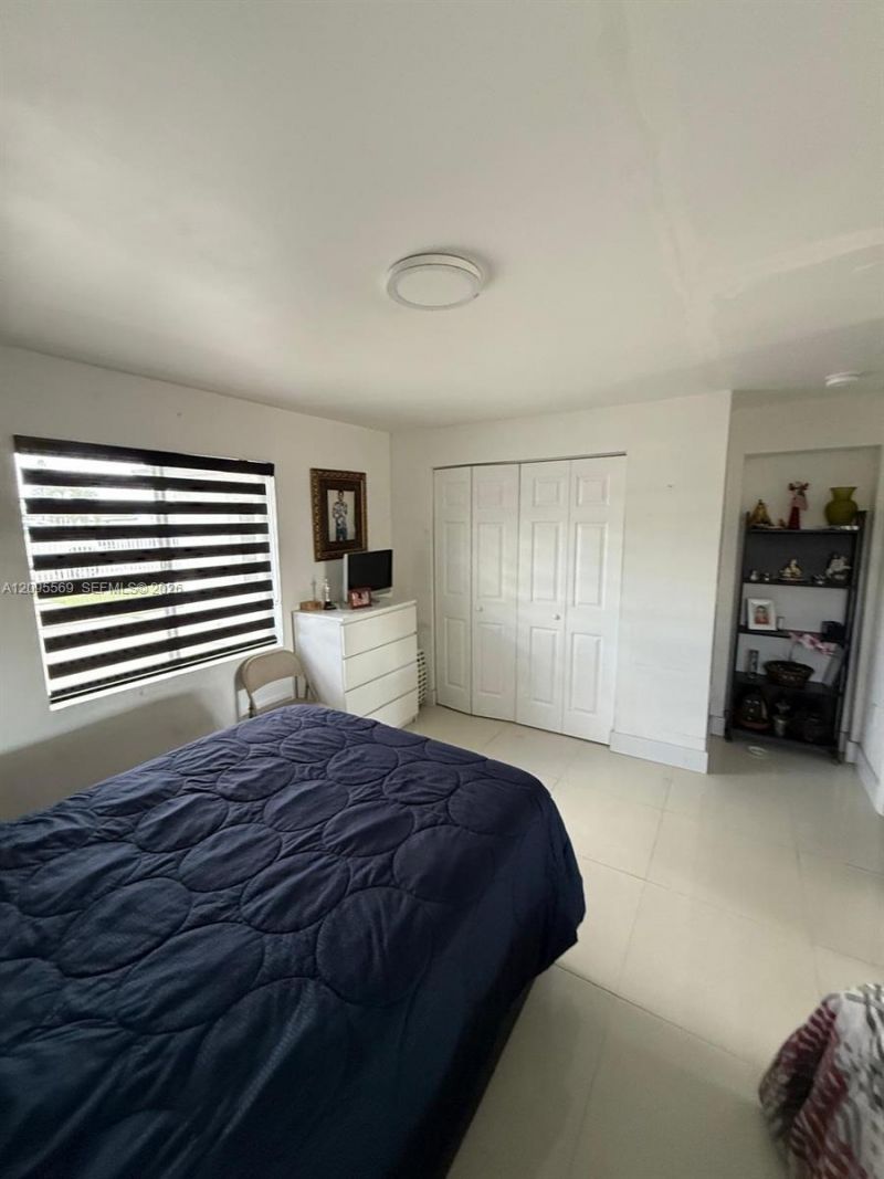 10516 NW 36th Pl , Miami, FL 33147 Photo