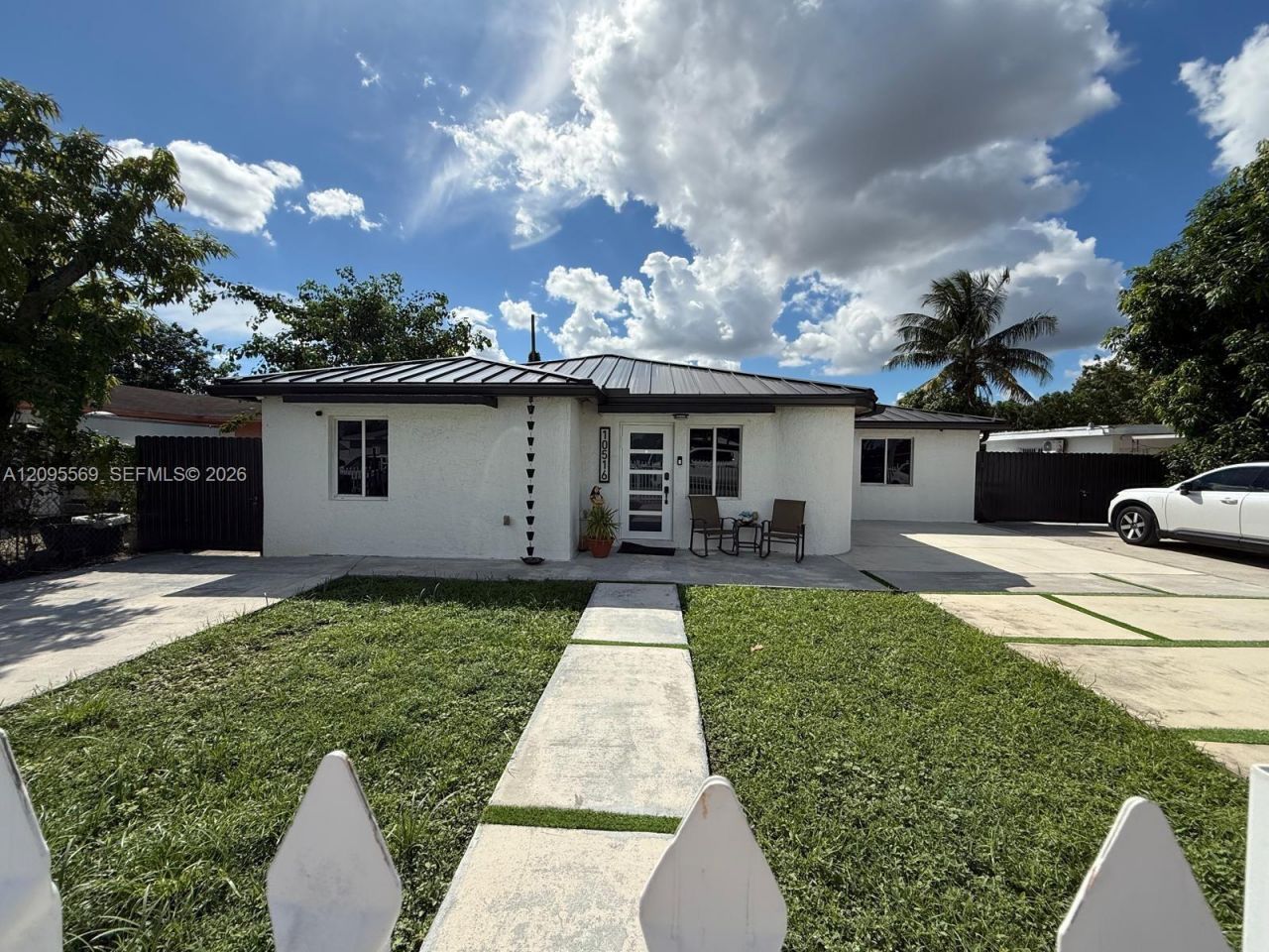 10516 NW 36th Pl , Miami, FL 33147 Photo