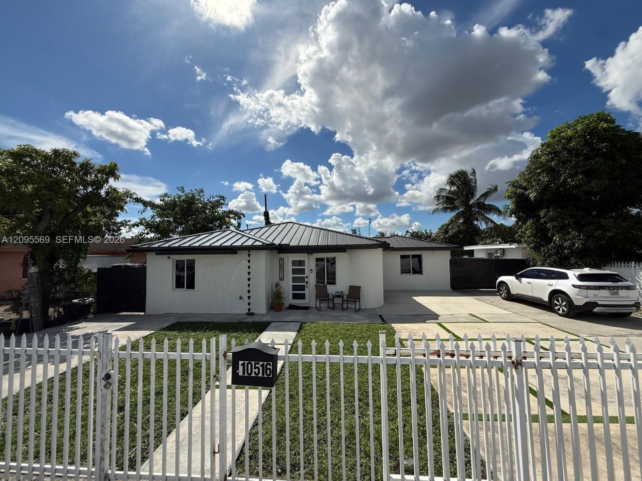 10516 NW 36th Pl , Miami, FL 33147 Photo