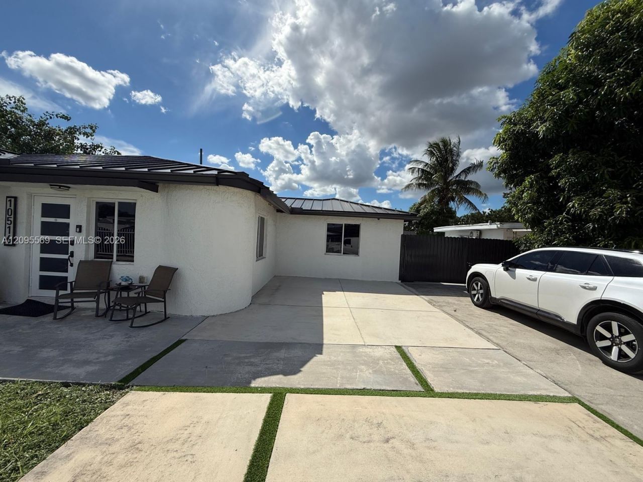 10516 NW 36th Pl , Miami, FL 33147 Photo