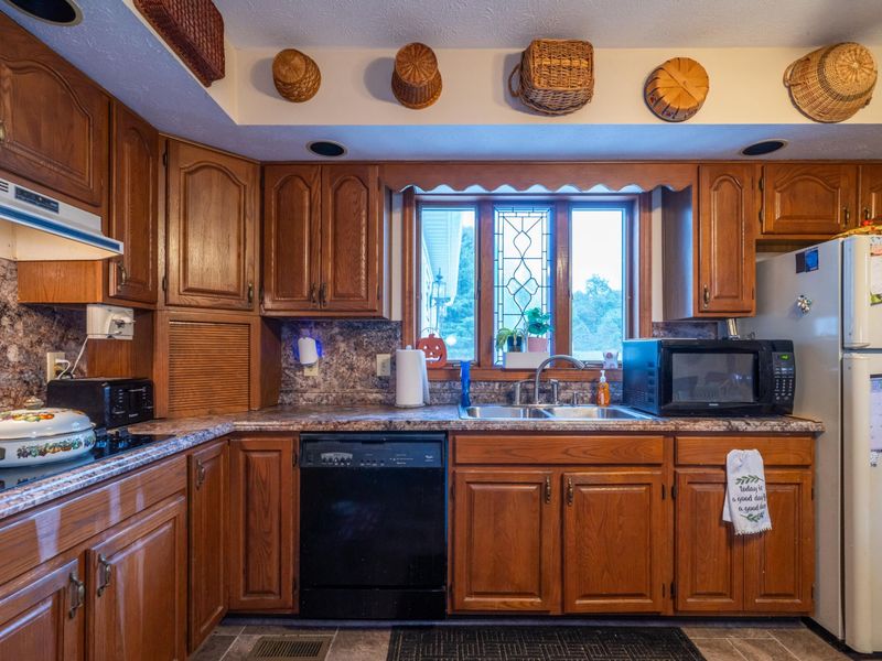 4980 Cornerstone Trail, Yellow Springs, OH 45387 Photo 6