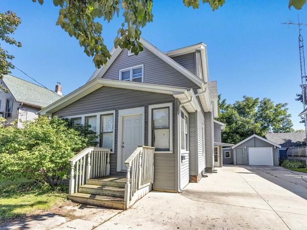 729 S 20TH STREET, Manitowoc, WI 54220