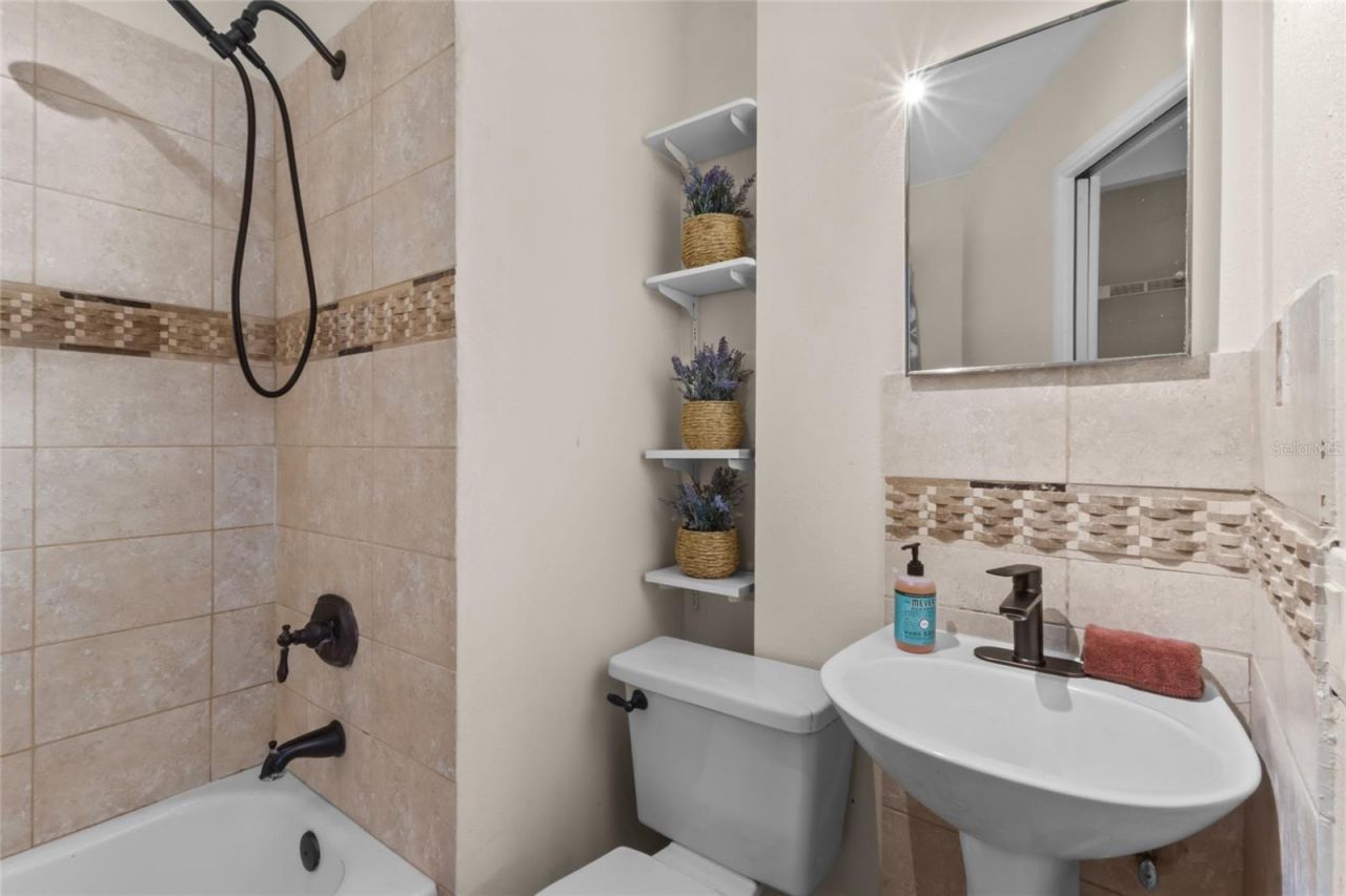 2520 E Milmar Drive, Sarasota, FL 34237 Photo