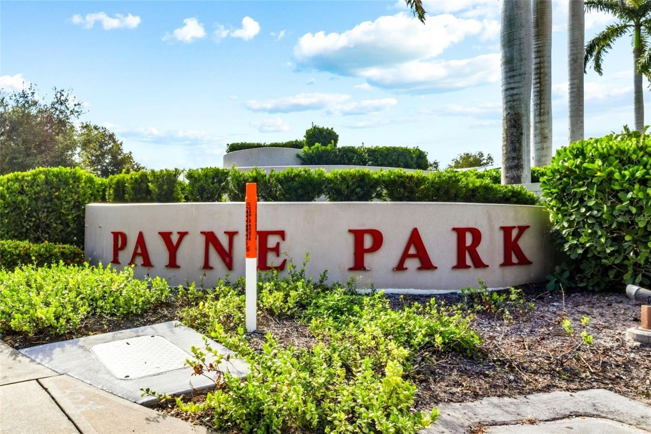 2520 E Milmar Drive , Sarasota, FL 34237 Photo