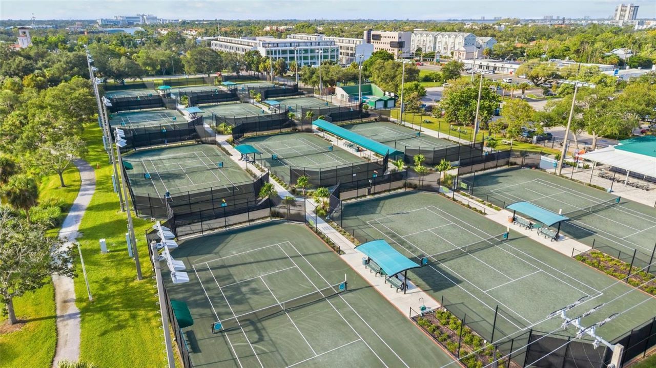 2520 E Milmar Drive, Sarasota, FL 34237 Photo