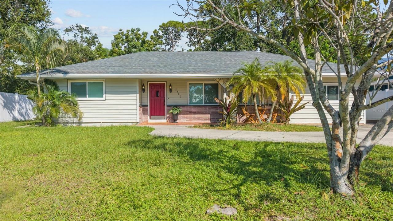 2520 E Milmar Drive, Sarasota, FL 34237 Photo