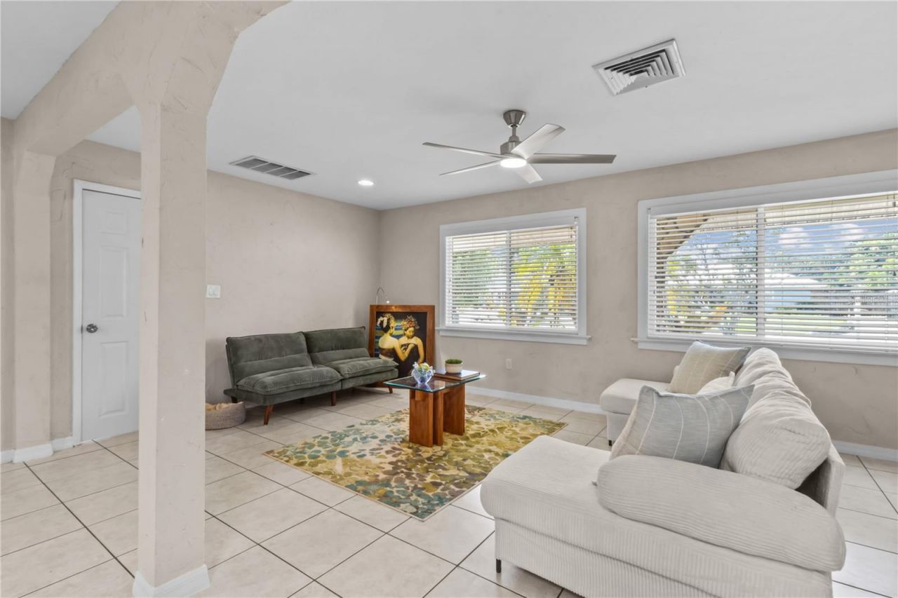 2520 E Milmar Drive, Sarasota, FL 34237 Photo