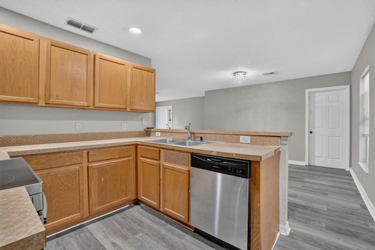 2421 Ruddenstone Way , Kissimmee, FL 34744 Photo