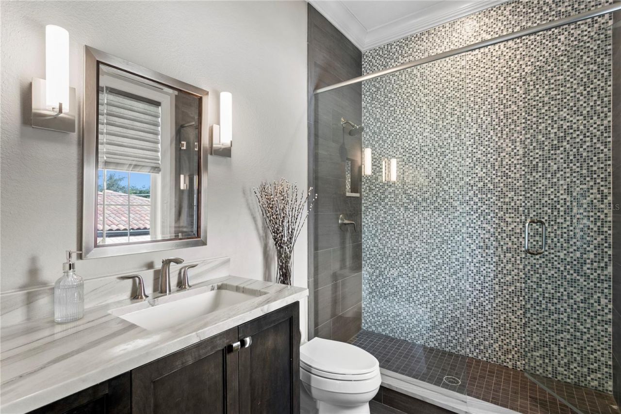 524 Beach Drive Ne, Saint Petersburg, FL 33701 Photo