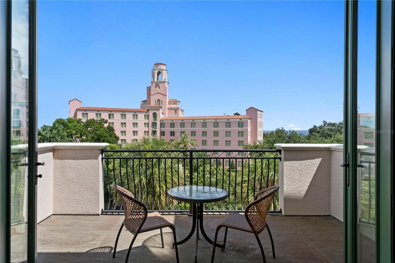 524 Beach Drive Ne, Saint Petersburg, FL 33701 Photo