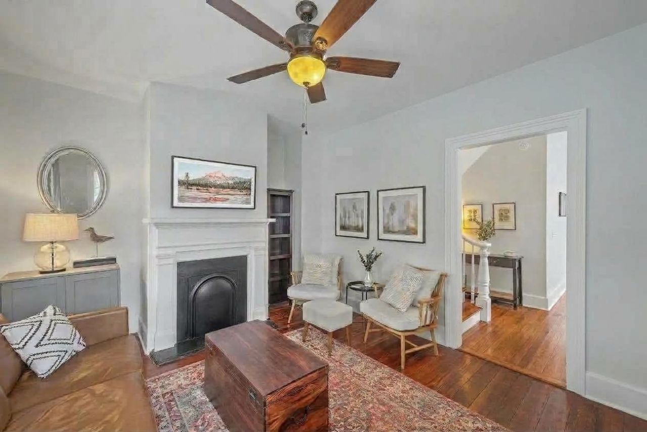 102 Nassau Street Photo 10