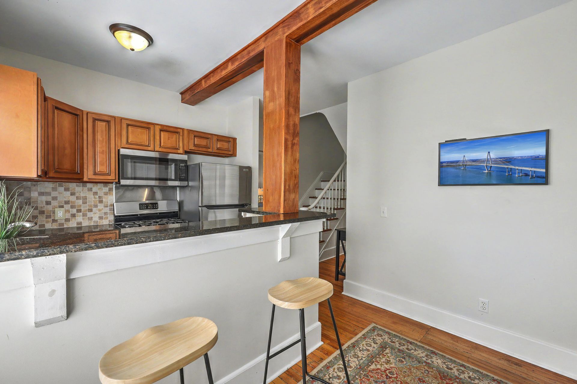102 Nassau Street Photo 14