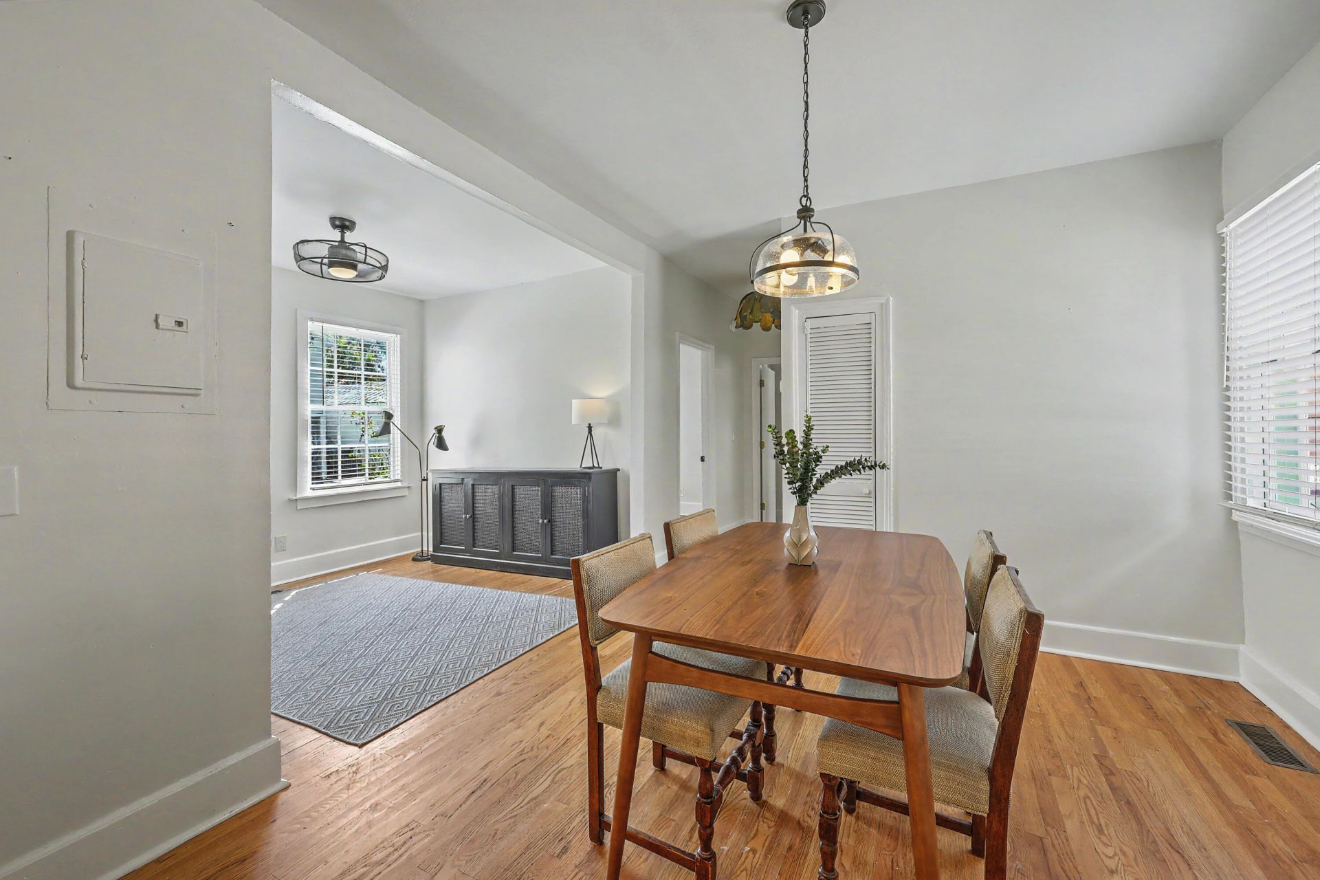 102 Nassau Street Photo 27