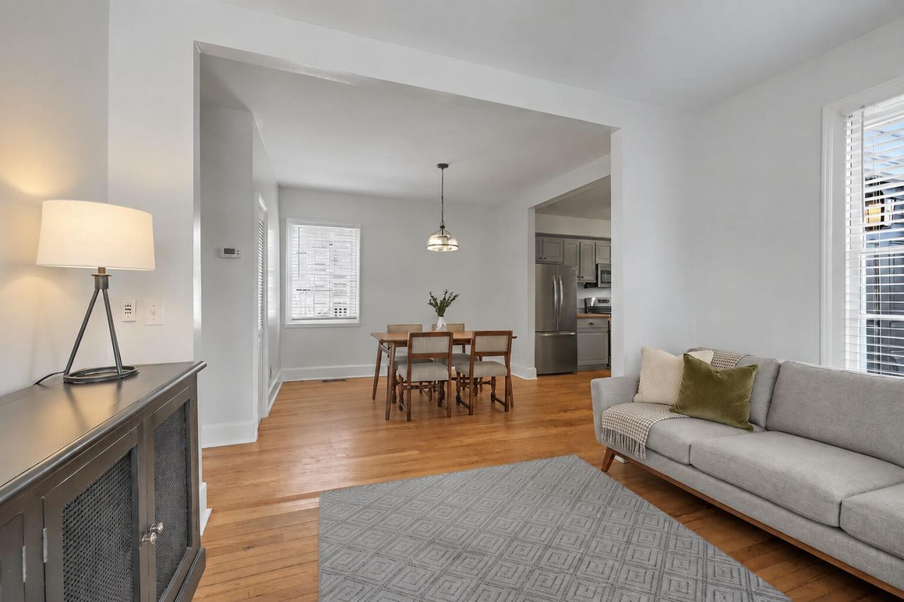 102 Nassau Street Photo 28