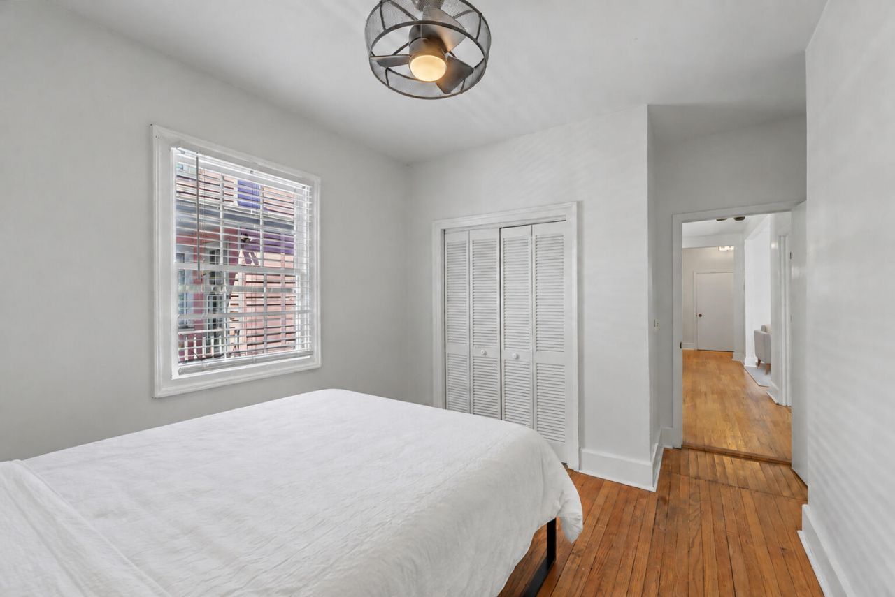 102 Nassau Street Photo 31