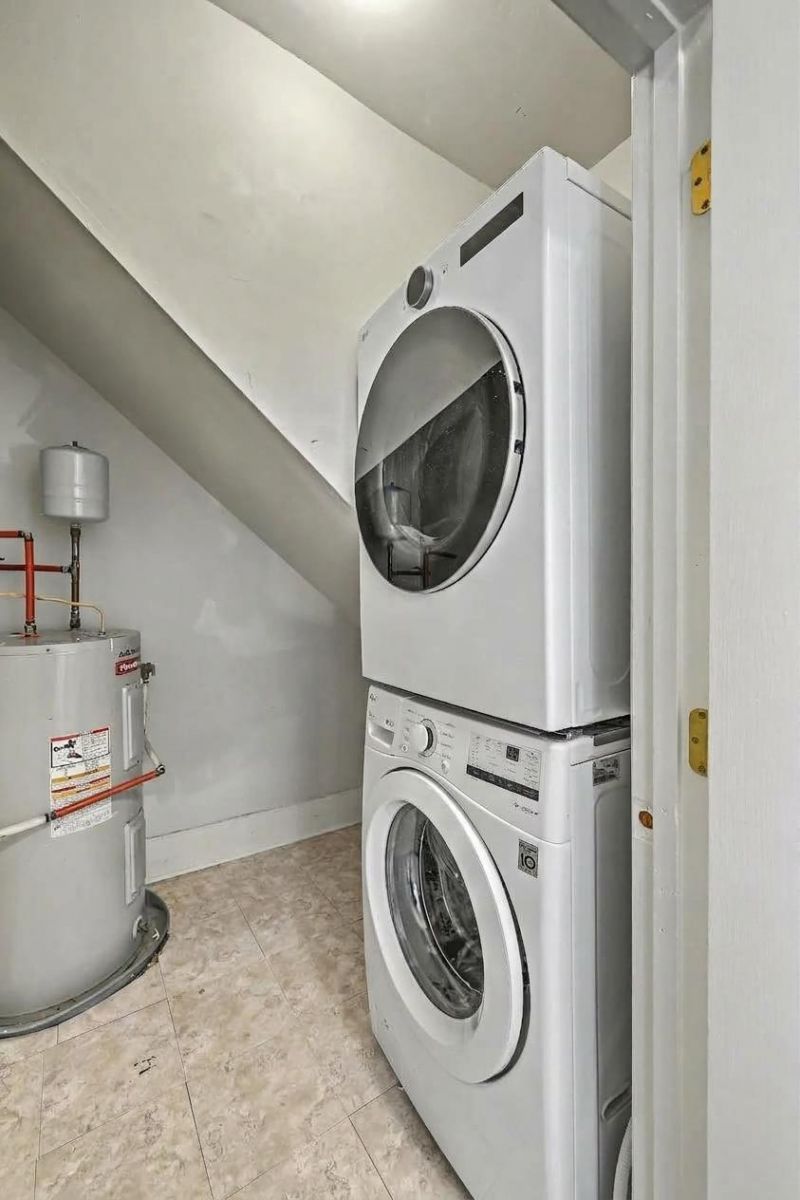 102 Nassau Street Photo 34