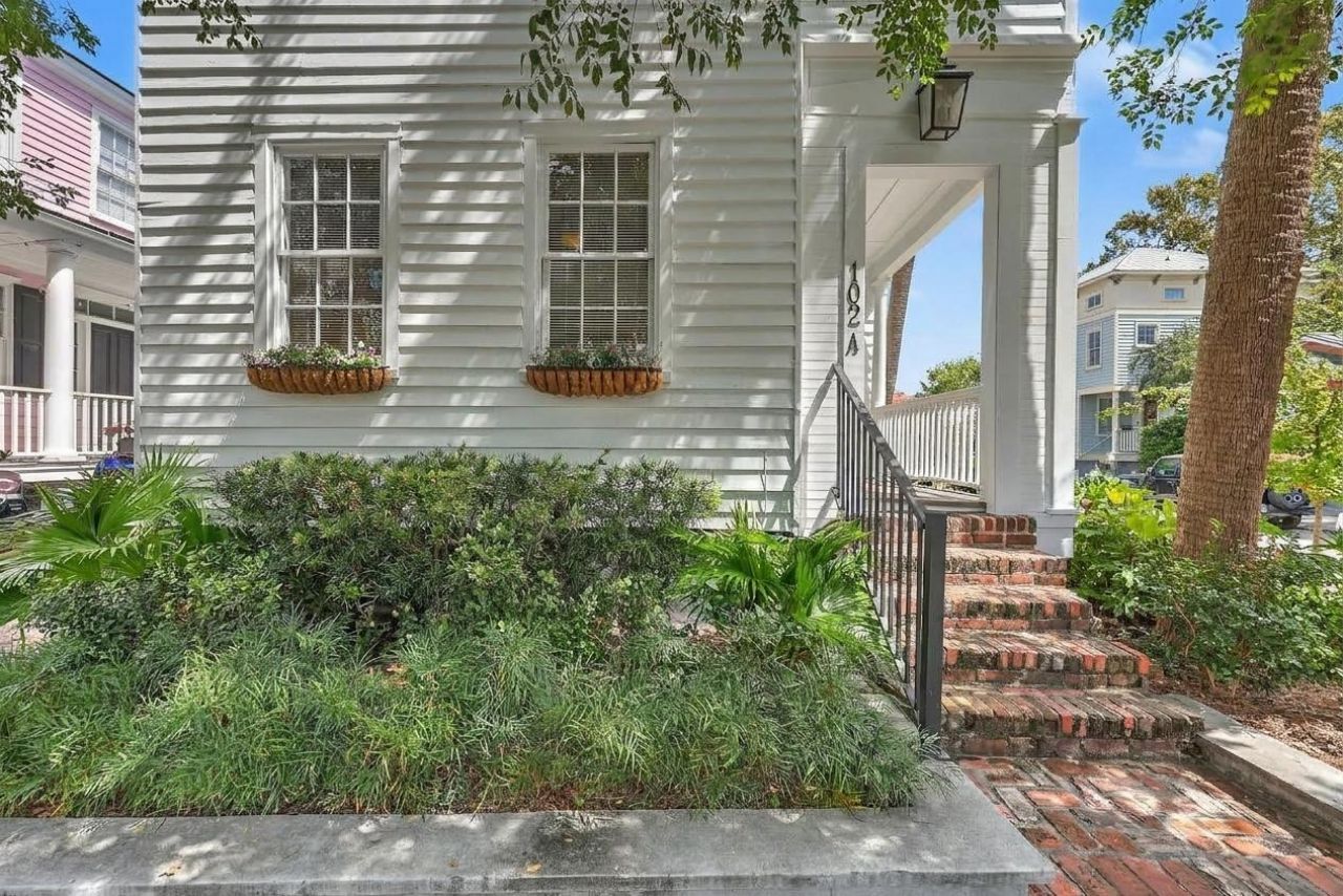 102 Nassau Street Photo 4
