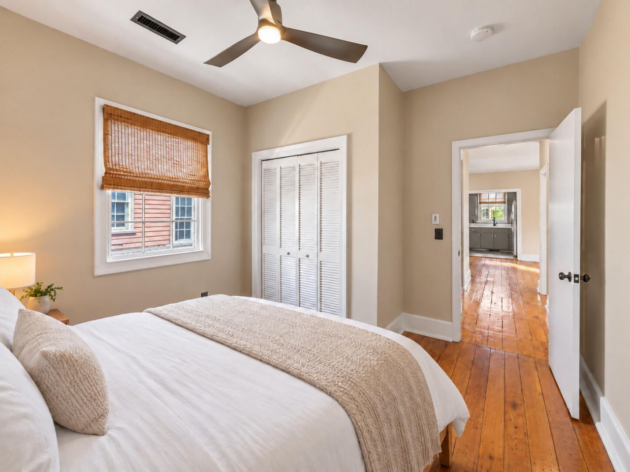 102 Nassau Street Photo 43
