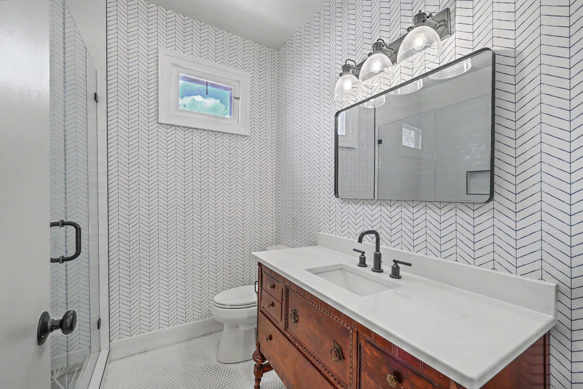 102 Nassau Street Photo 44