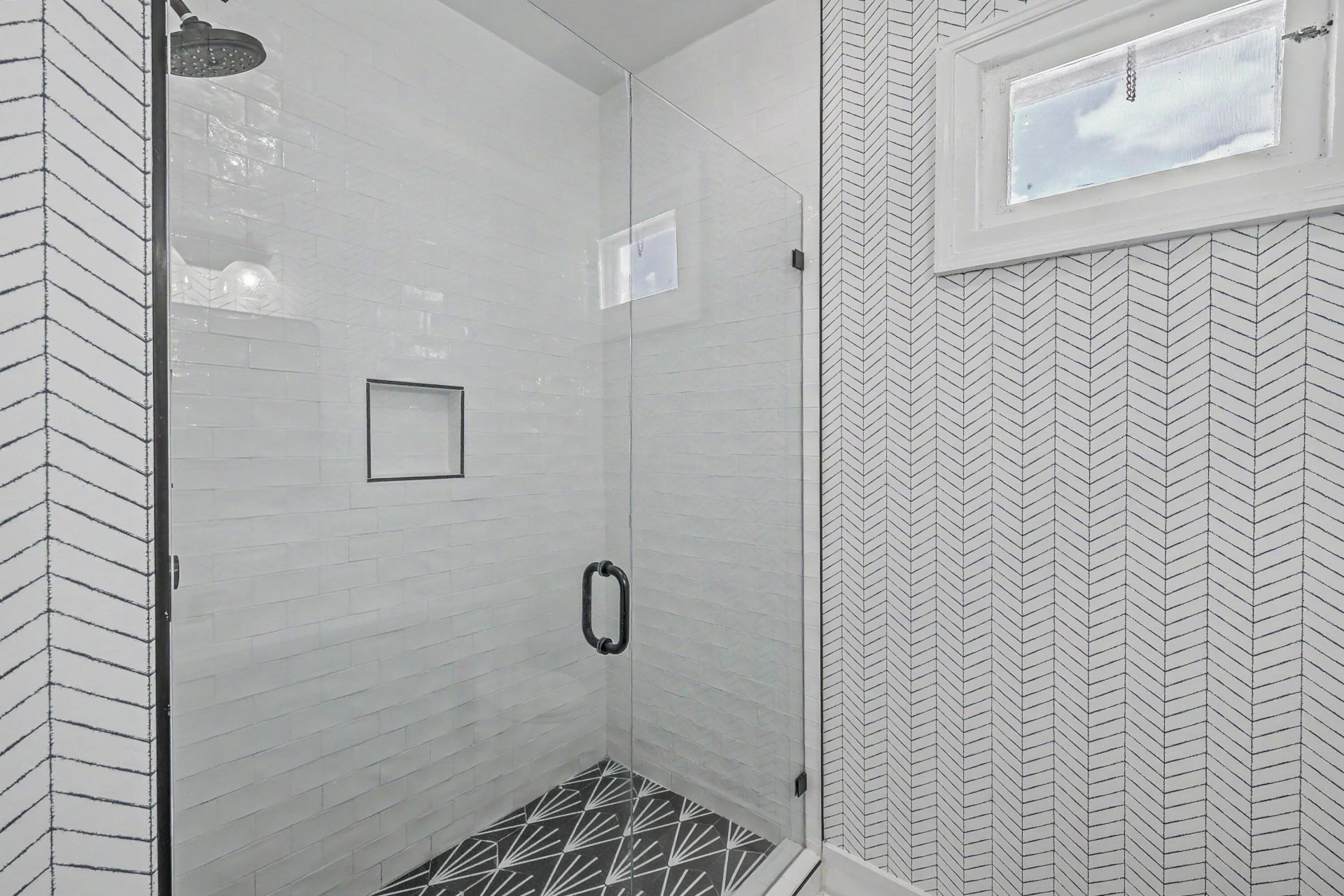 102 Nassau Street Photo 45