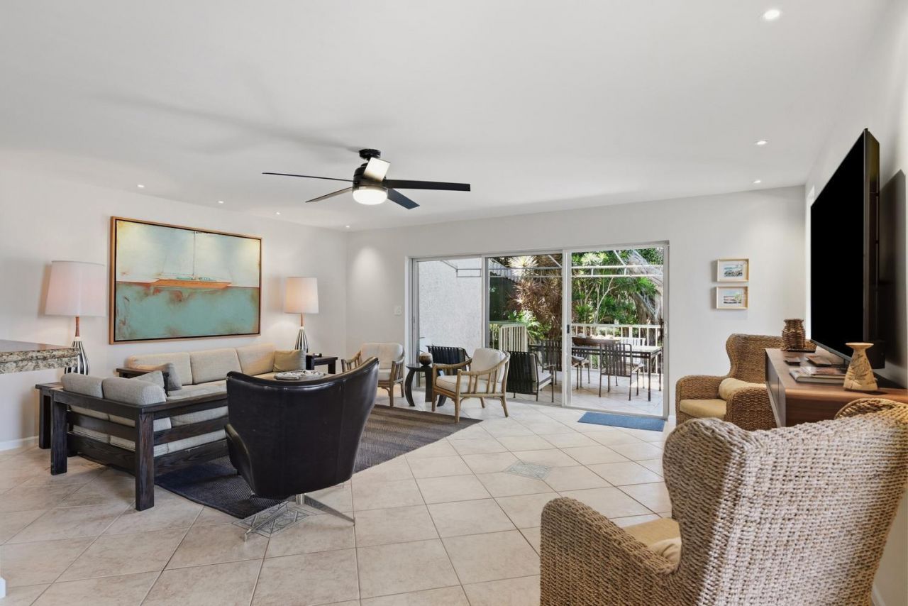 1172 Hillsboro Mile, Unit 3-3, Hillsboro Beach, FL 33062 Photo