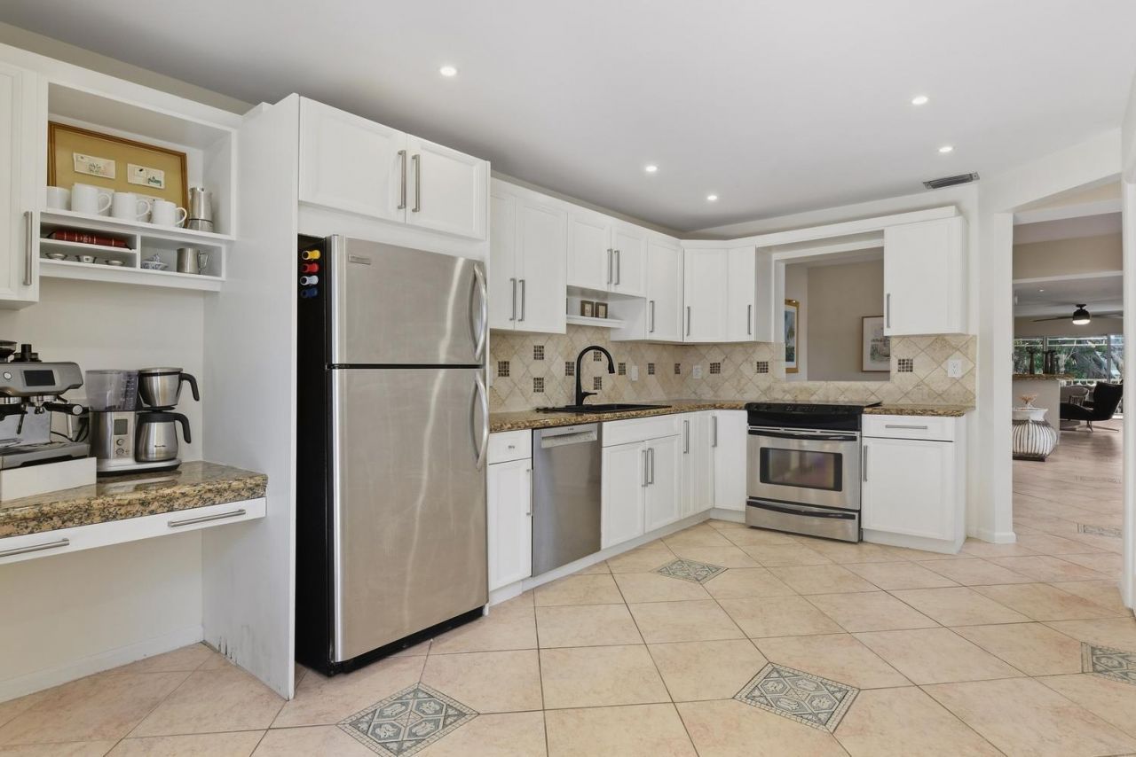 1172 Hillsboro Mile, Unit 3-3, Hillsboro Beach, FL 33062 Photo