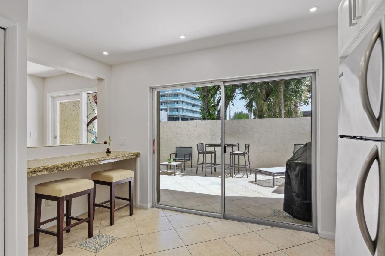 1172 Hillsboro Mile, Unit 3-3, Hillsboro Beach, FL 33062 Photo