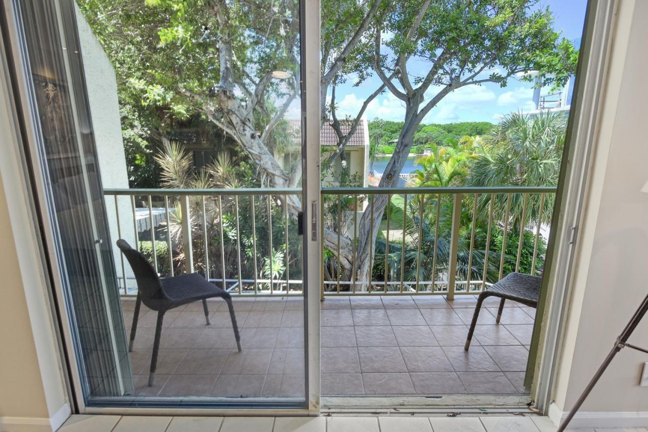 1172 Hillsboro Mile, Unit 3-3, Hillsboro Beach, FL 33062 Photo