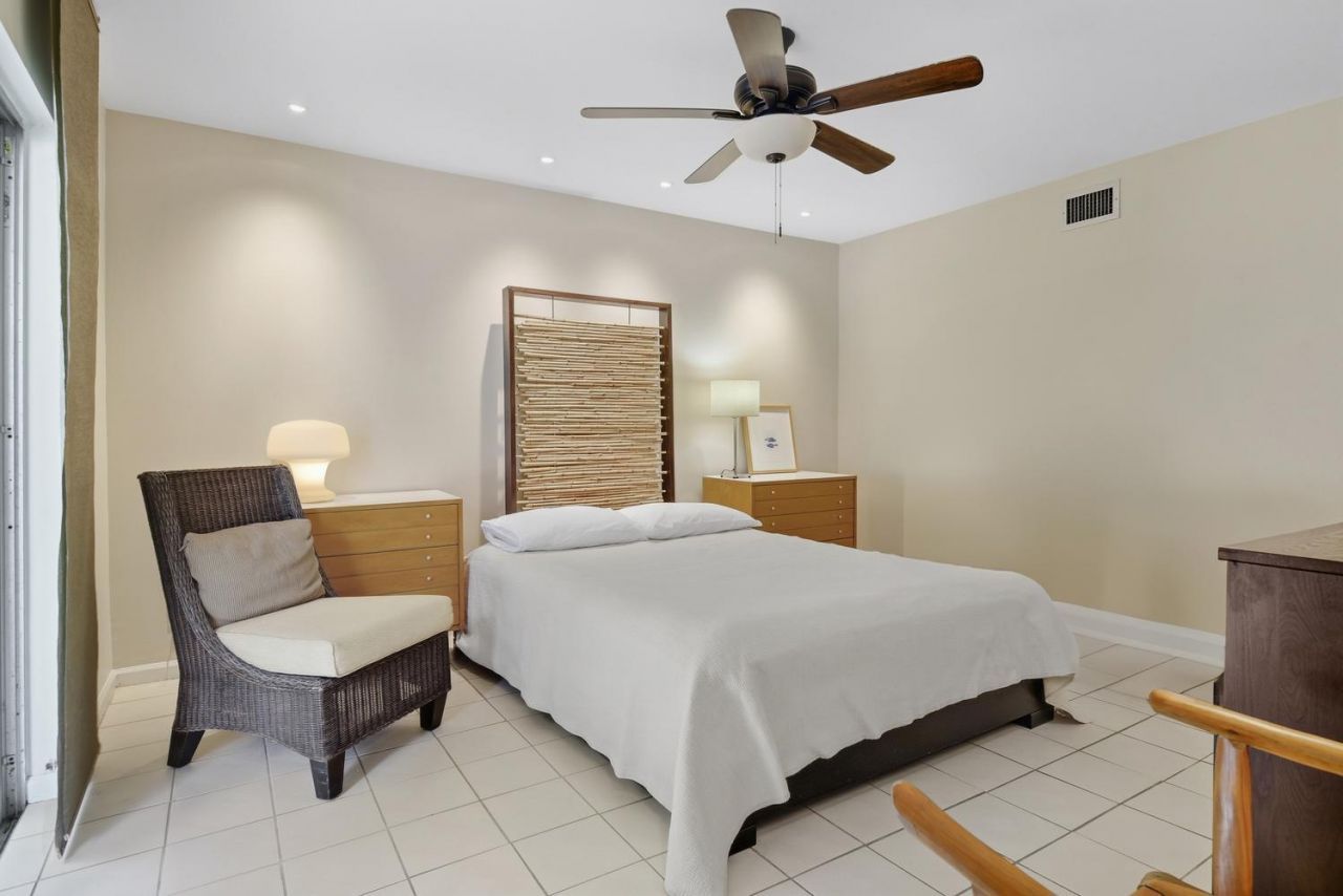 1172 Hillsboro Mile, Unit 3-3, Hillsboro Beach, FL 33062 Photo