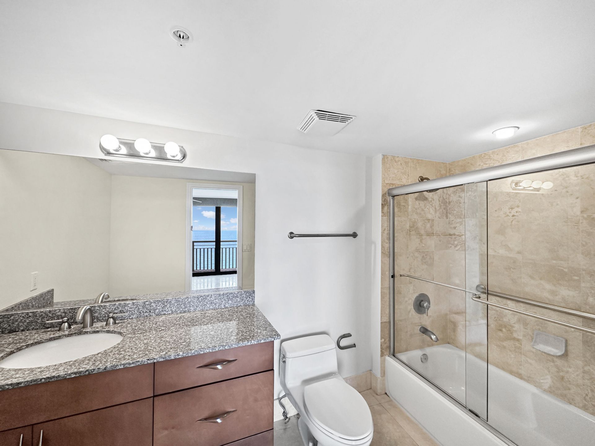 3000 N Ocean Drive, Unit 35-E, Singer Island, FL 33404 Photo