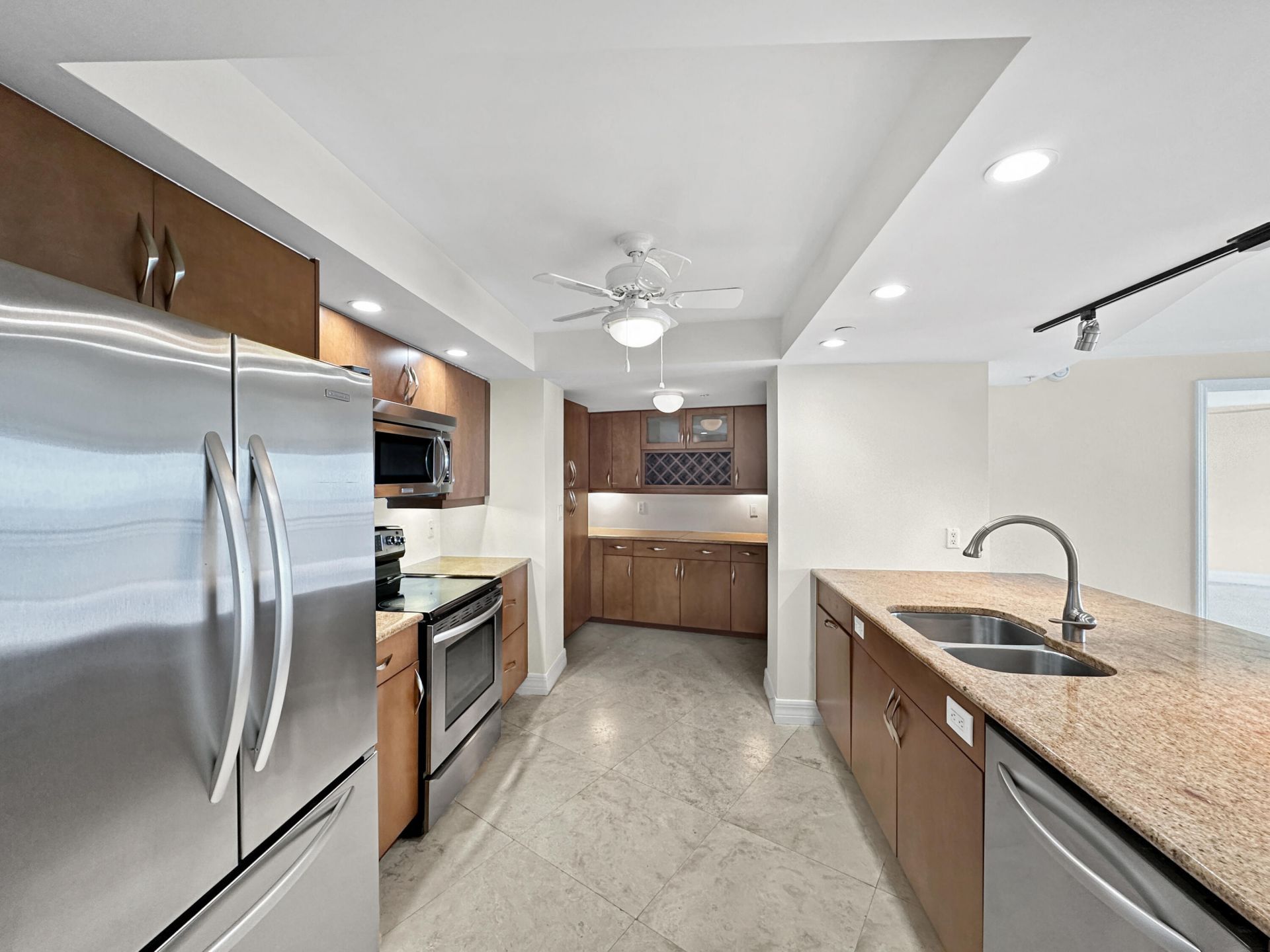 3000 N Ocean Drive, Unit 35-E, Singer Island, FL 33404 Photo