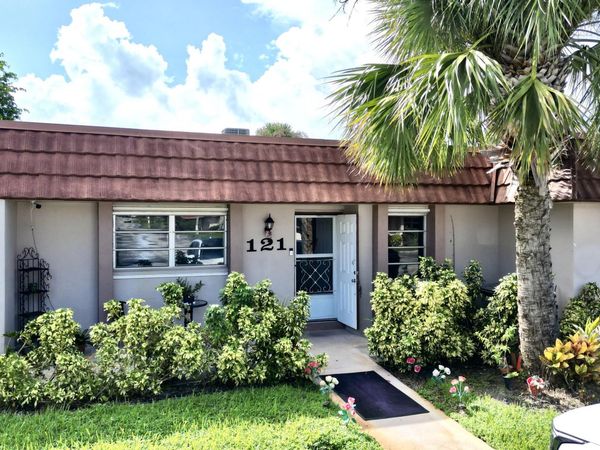 5775 W Fernley Drive W, Unit 121, West Palm Beach, FL 33415