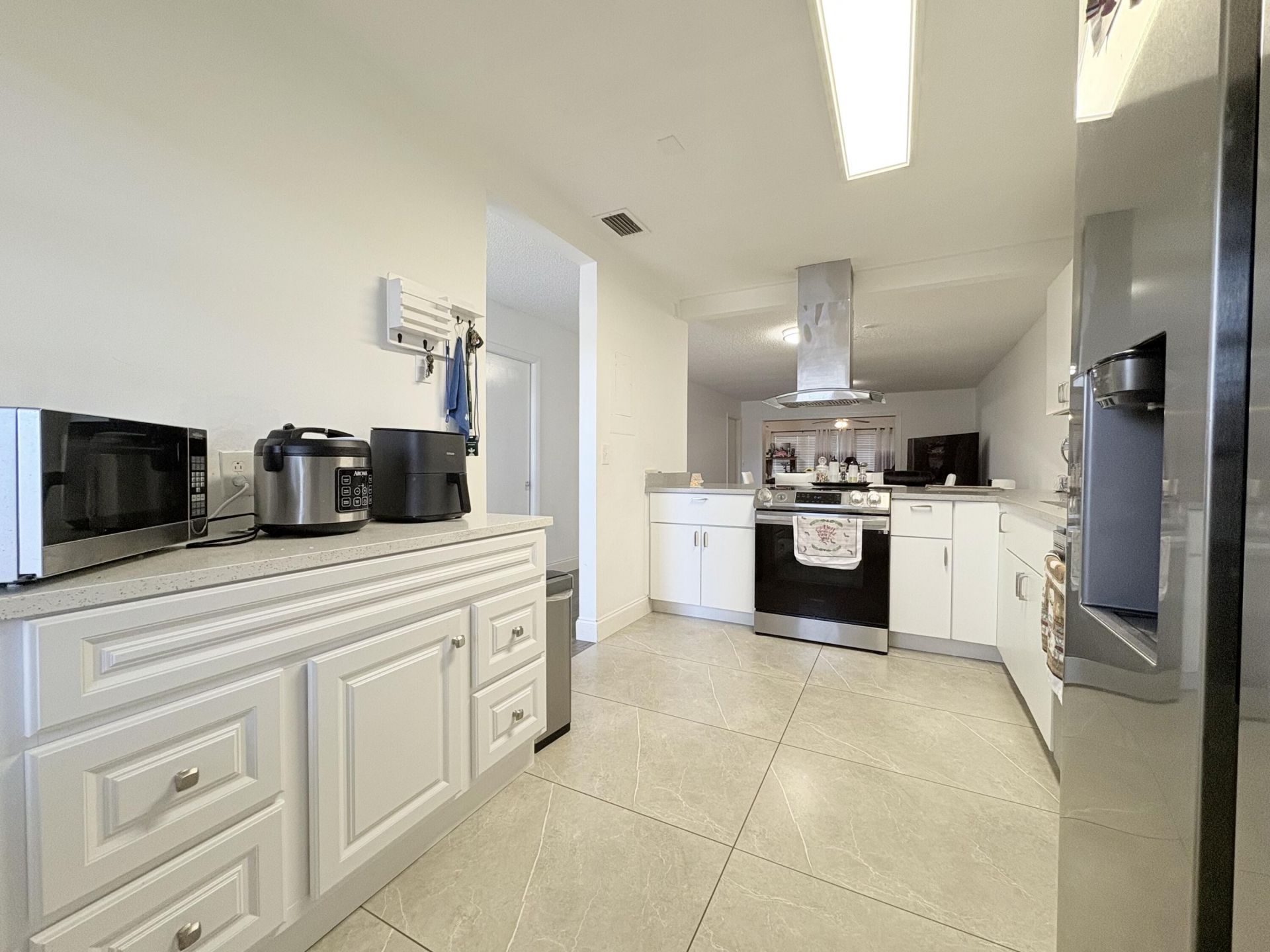 5775 W Fernley Drive W, Unit 121, West Palm Beach, FL 33415 Photo